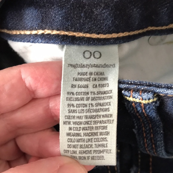 AMERICAN EAGLE ANKLE LENGTH JEANS DARK BLUE SIZE 00 NWOT EXCELLENT CONDITION! - Picture 7 of 7